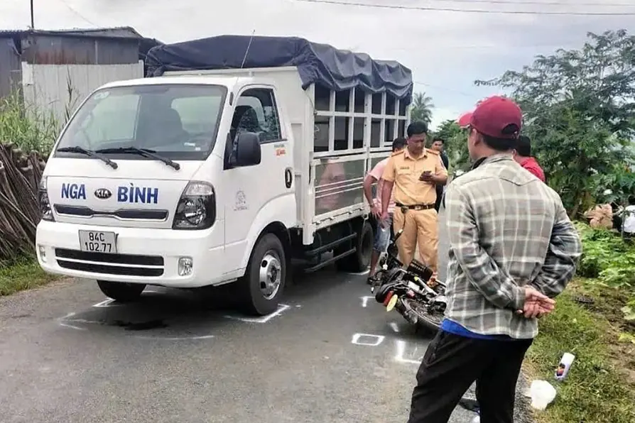 ktmzxu me cua nu sinh 14 tuoi vinh long chinh thuc gui don to cao 91737