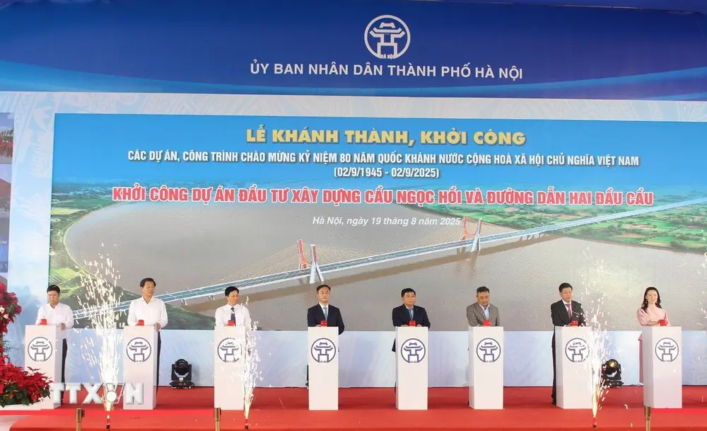 mhe6t4 cau ngoc hoi va duong dan hai dau cau 8220643