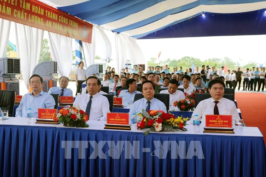 nn4yla 190104 ninh binh khoi cong xay dung dai hoc xay dung ha noi phan hieu ha nam