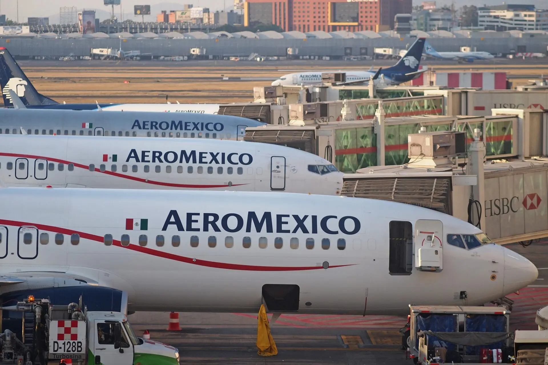 phs9ly Mexico City Airport