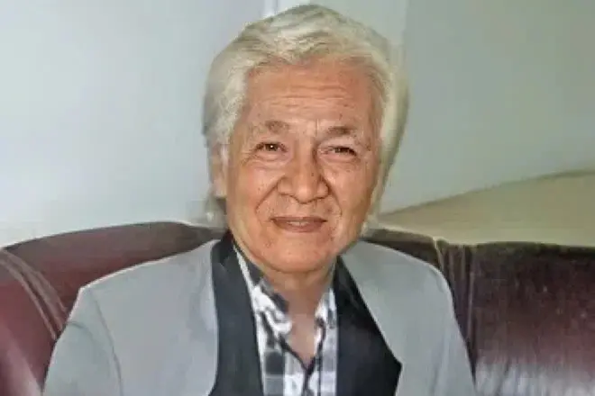 pp8u1x nhac si mac the nhan cho vua long em qua doi 3212