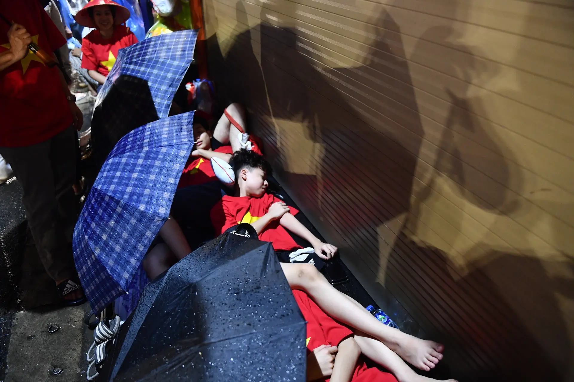 vpsz0d nhung giac ngu voi cho xem tong duyet dieu binh tren via he ha noi 228