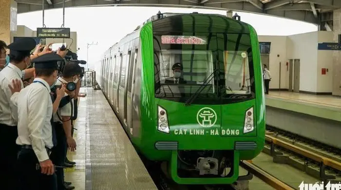 xm0y0s metro v 17549652711801674094358 79 0 461 730 crop 1754965481539449748503