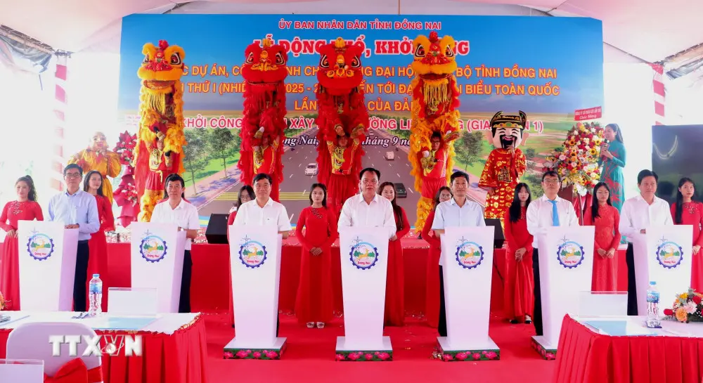 2v82oo dong nai khoi cong xay duong lien cang ket noi san bay long thanh va 7 du an nha o xa hoi 8300338 1
