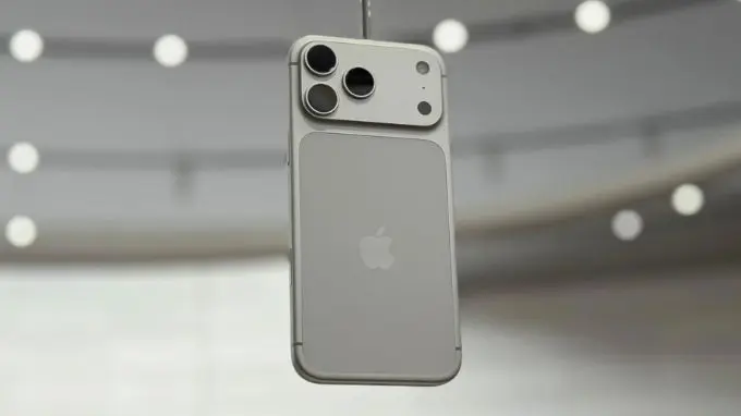 5p8pua hinh anh iphone 17 pro max ve mat sau
