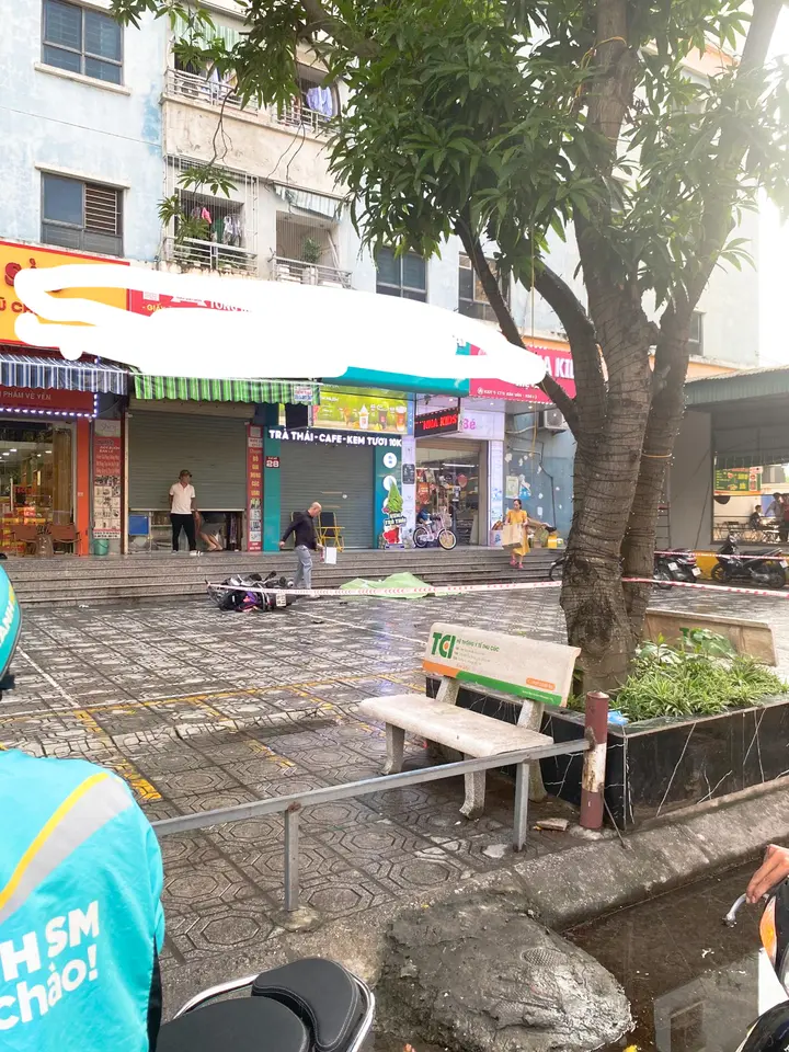 6t6vh2 roi tu tang cao chung cu kim van kim lu nguoi phu nu tu vong 19201594 1758202344227 1758202345341129518711