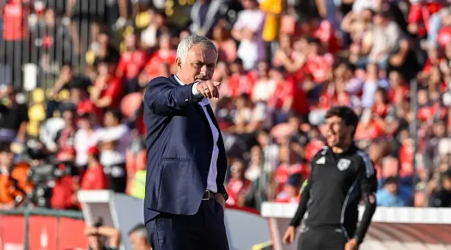 79uony Mourinho