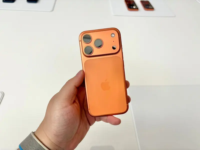 83we73 iPhone 17 chinh thuc ra mat gia ban tai Viet Nam khien nhieu nguoi tranh cai 1 3 1757498525 336 width800height600
