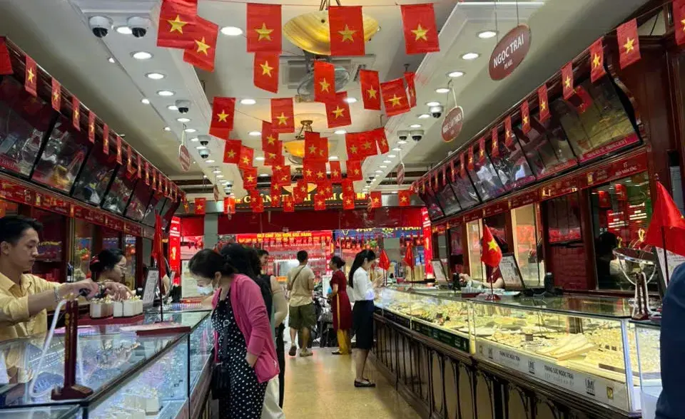 8n5sjt gia vang mieng sjc da giam hon 2 trieu dong luong sau chi dao cua thu tuong 3279 3868.jpg