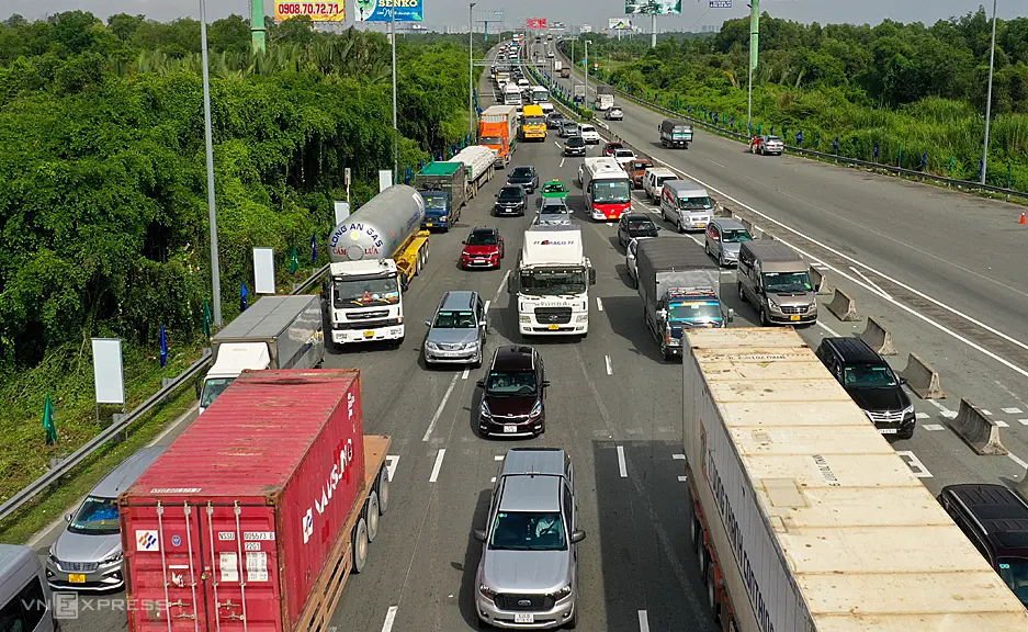 e6j5ud thuphikhongdung505916588106816 6828 9347 1693204464
