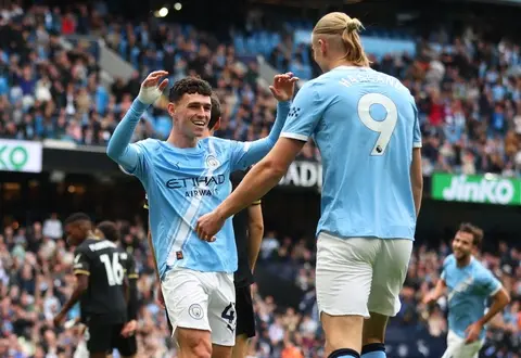 f6kq2b 2025 09 27t141747z657688360up1el9r13pl28rtrmadp3soccer england mci bur 17589836836361843466647