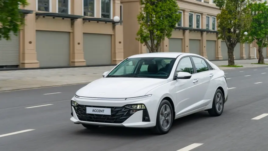 gl5eqi hyundai accent 2024 van hanh 1