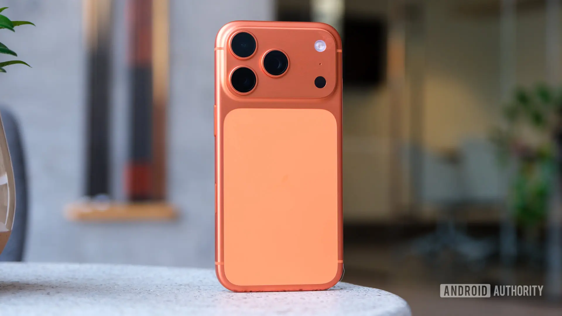 ixh3jv iPhone 17 Pro rear hero
