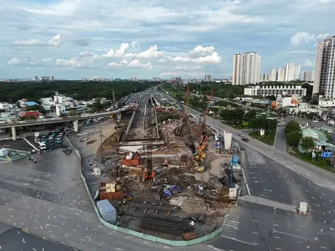 r28qp1 dji202509021655500038d 1758354675777782538451