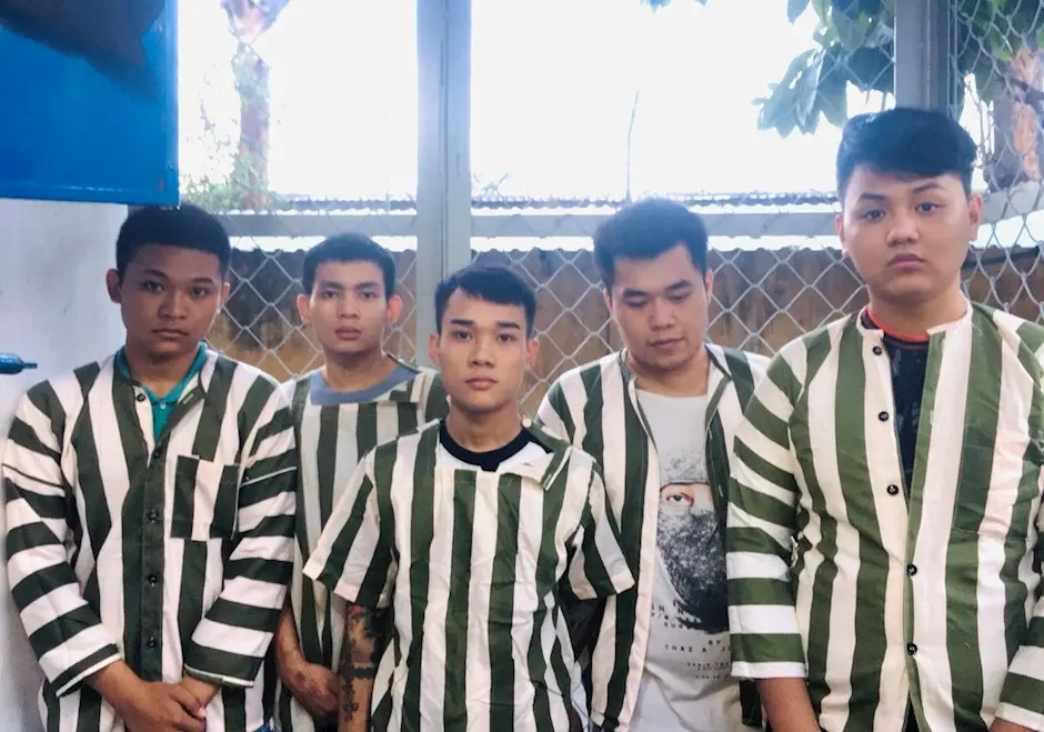 vbbk2f 15 11 2023 khoi to bi can va bat tam giam nhom thanh nien gay roi trat tu cong cong 6A2D128E