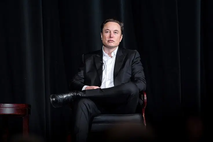 wzc89q Elon Musk gay xon xao khi duoc Tesla len ke hoach thuong gan 1000 ty USD elon musk 1757130576 672 width736height489