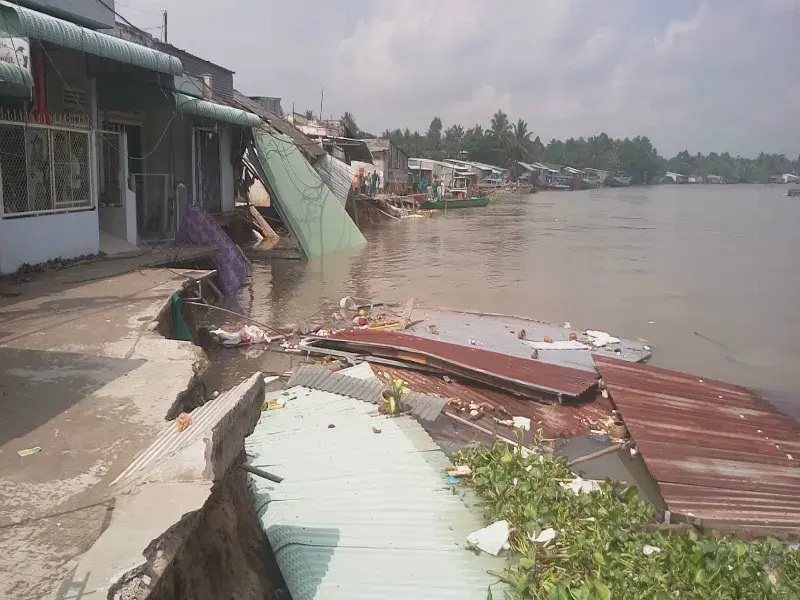 yukxnh hoi nghi thien tai thumb QTCS.jpg
