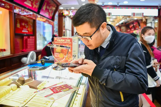 9weuqd Nguoi dan di mua vang truoc ngay than tai zing 2