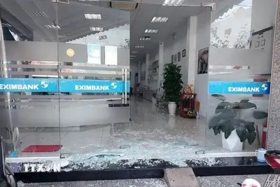 fwwl4a cuop ngan hang eximbank vung tau