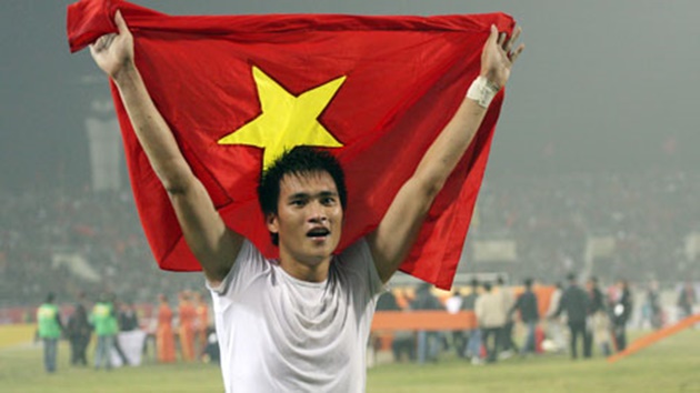 hao quang trong mau co sac ao