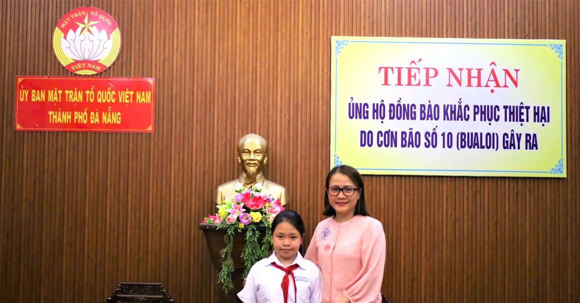 lr2ux1 nu sinh lop 7 dap heo dat ung ho gan 50 trieu giup dong bao vung lu 2403