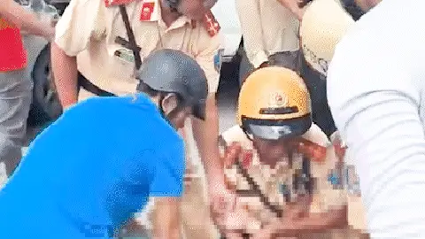 o5shbb gif trom o to 1759052084261335293614.gif
