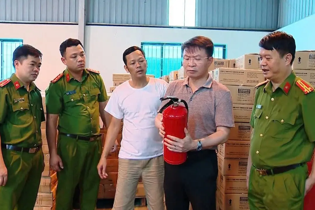p51g21 Phu Tho Bin Chua Cha