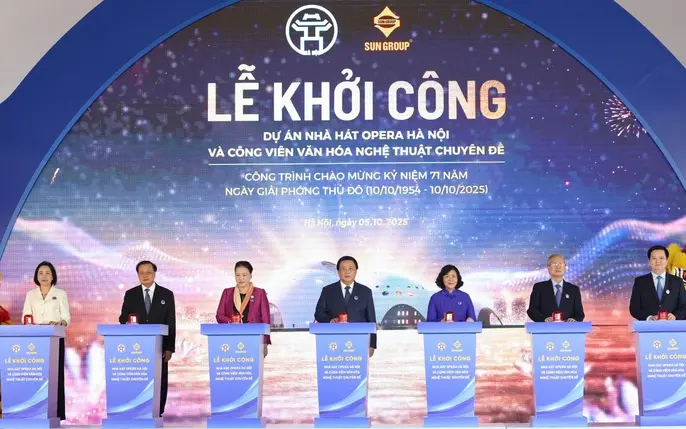 p93np9 khoi cong nha hat opera 1 17596395586571893357060 0 0 1512 2419 crop 1759639634323578445976