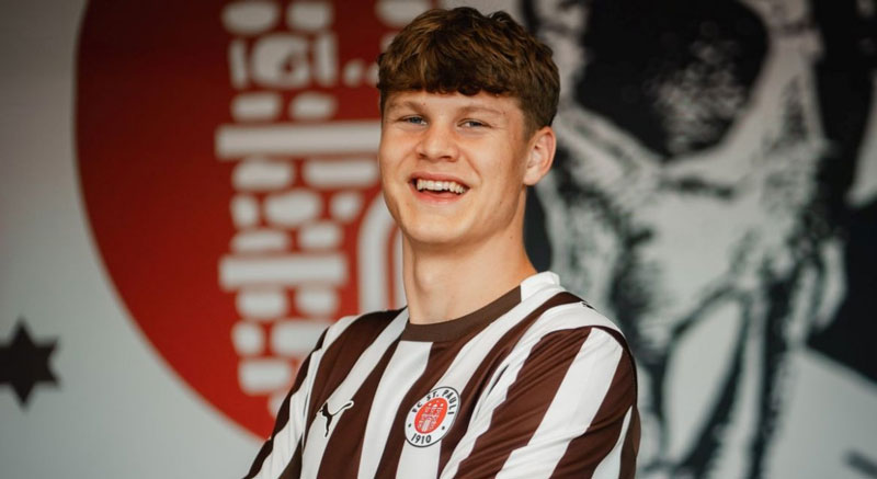 Phong cách thi đấu pha trộn giữa tinh tế và hiệu quả