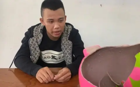 pqa48j trom cap heo dat tap hoa quang ngai cong an 1757848819388778476661 0 0 675 1080 crop 17578490040851732495469