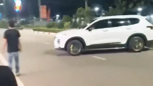 xzvlvr gif o to 17598861564451223486348.gif
