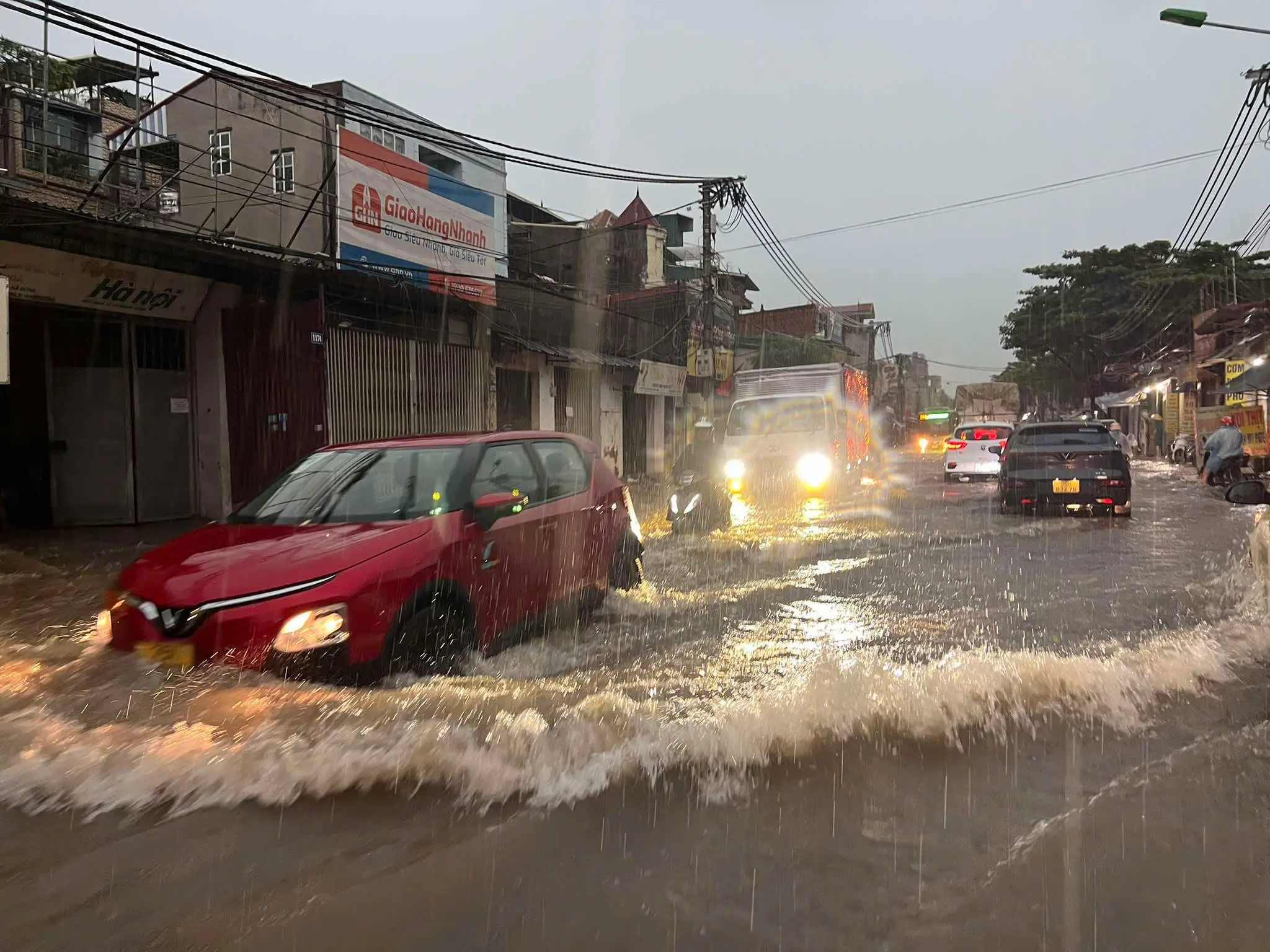 zhmek3 ha noi ngap 1759795319359750438138