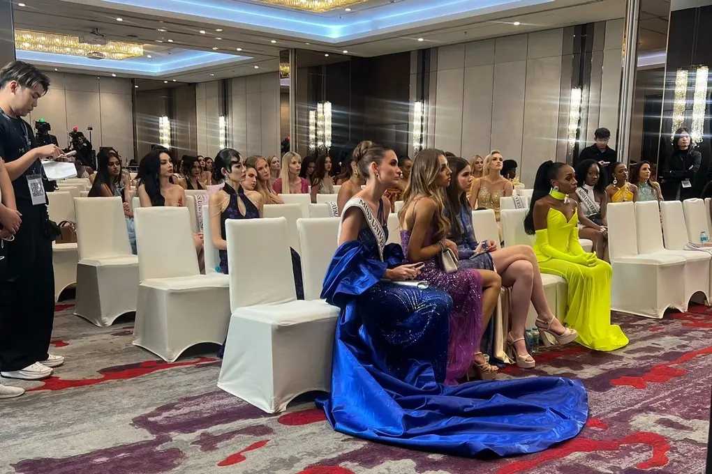 12w0of hoa hau 5 edited 1762247240602