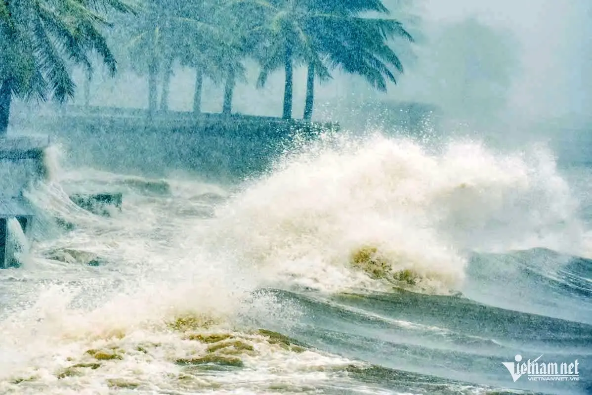 1y9uul toan canh mua lu o mien trung bao so 13 kha nang xuat hien tren bien dong 1575