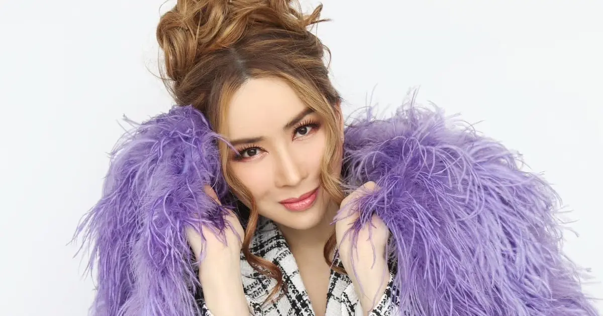 28drbr anne 10 1676962862496158933039 59 0 787 1391 crop 16769639814791393874448