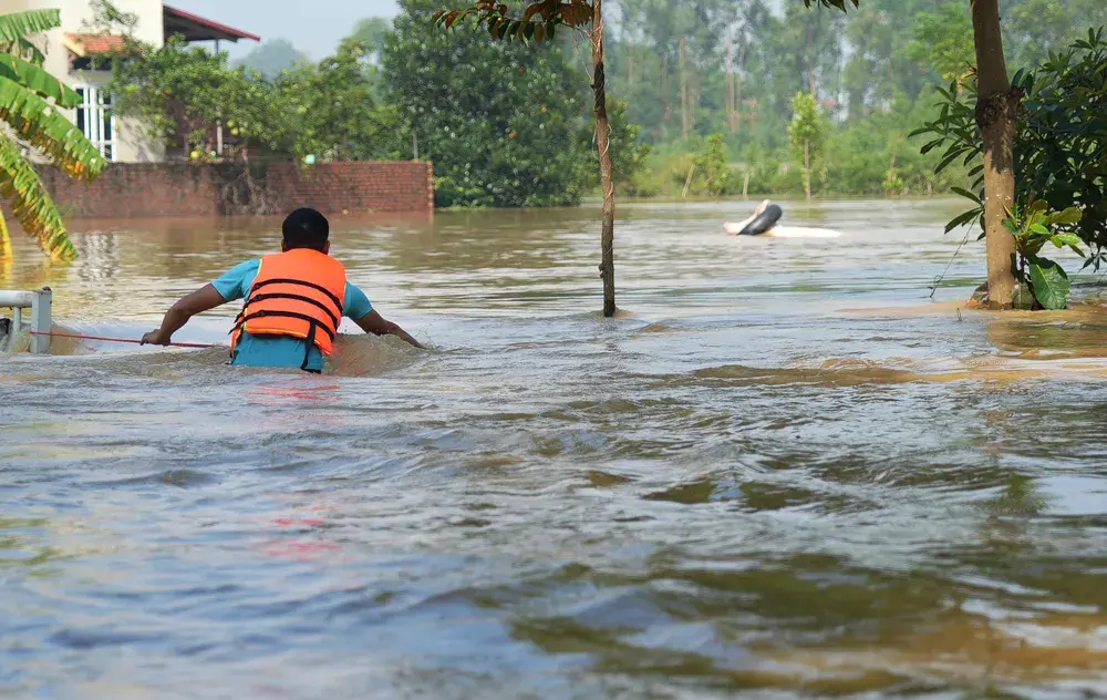 2s4iao lu song cau ngap trung gia 3 4268 7782.jpg