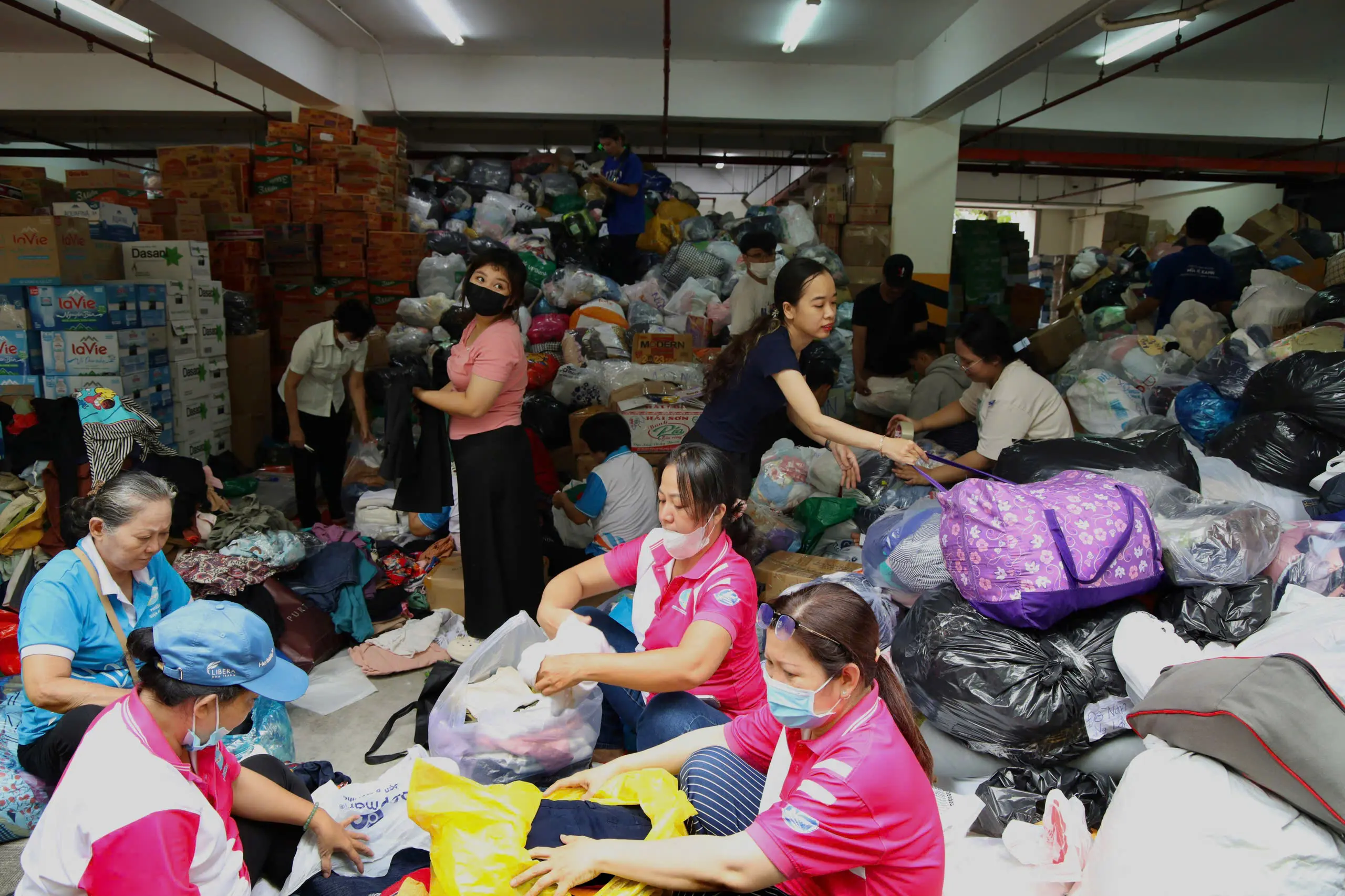 4hblt7 tiep nhan tai mt 1 1763819262013134350290