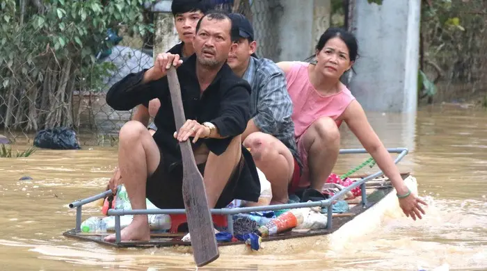 4kv48x giaicuu13 17637295845051566343128 286 0 1626 2560 crop 1763860377812196232980