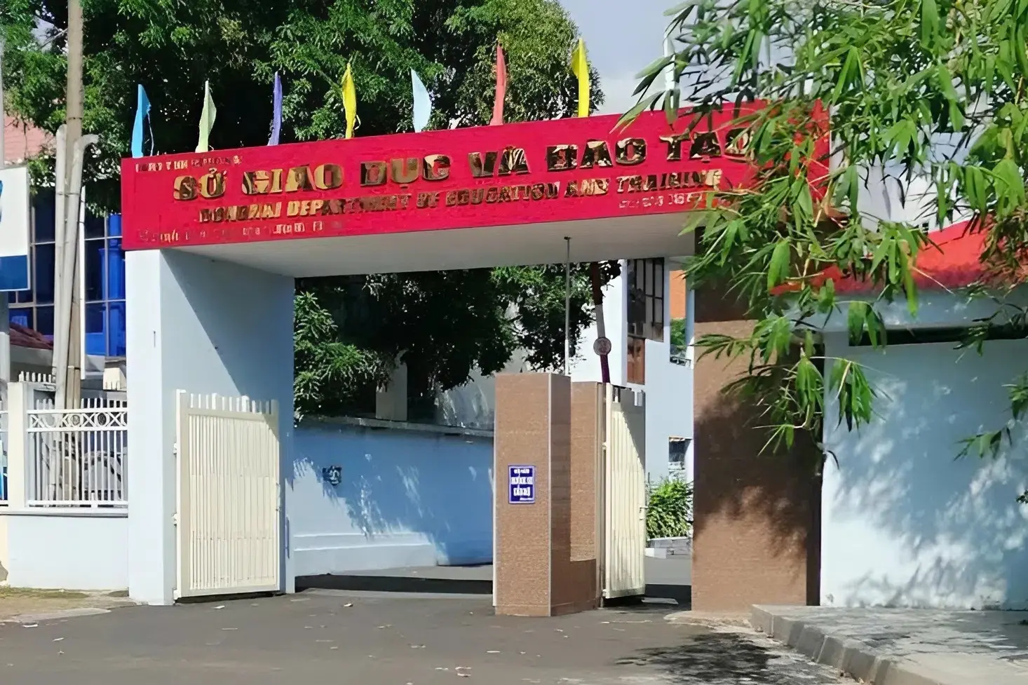 5grx6p so gd dt dong nai khong don tiep nhan hoa chuc mung ngay nha giao viet nam 545