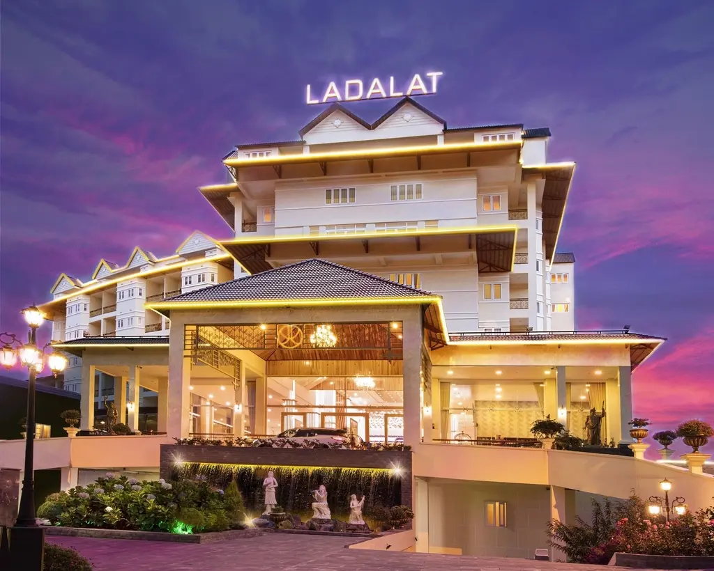 69loas ladalat hotel 1