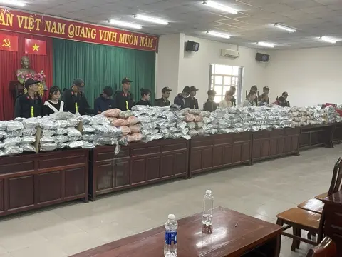 6i8mxf z7100454606683b980a780bbc940411baccf9effce23ae 1763625717486806416807