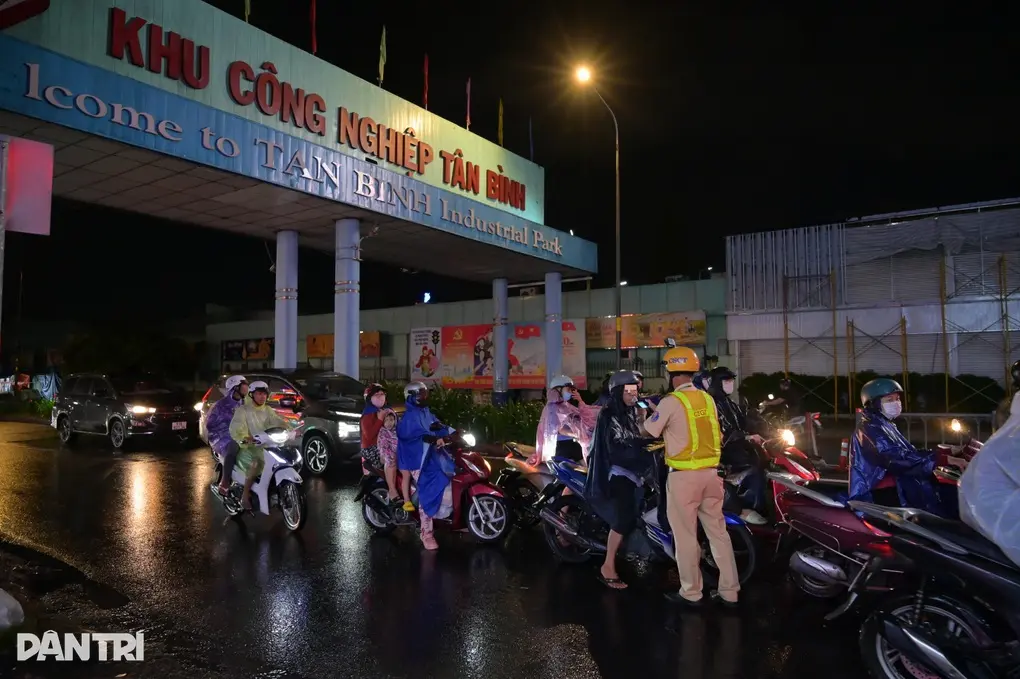 8pk6hk 8c37e4aa 7593 4407 ad39 1884b8fbe0b3 edited 1762920187166