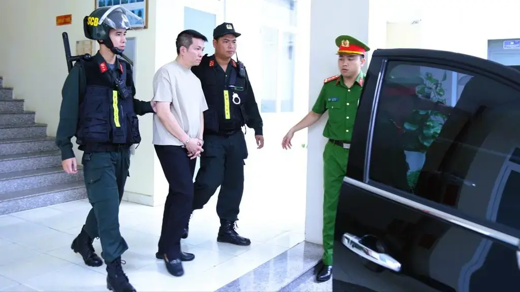 9jtkbf 964723669 3578532762025 11 05.14 06 24