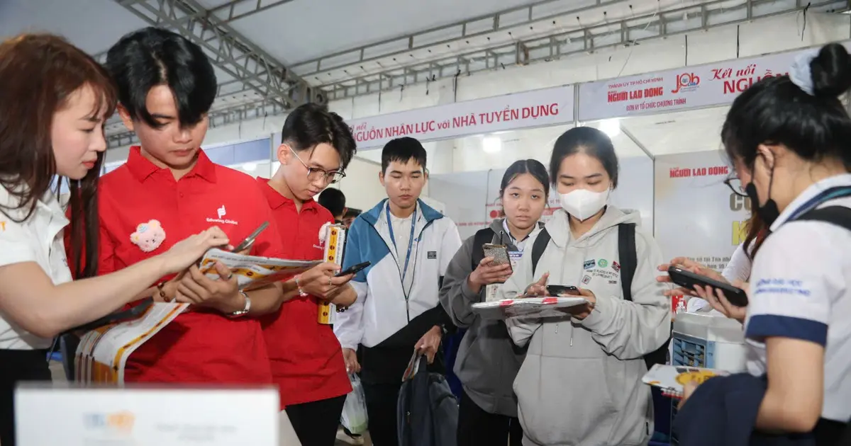 aa4xt1 z7205447790634 263d32a92fcad13381ccdf0915c5cc40 1762679140474367043946 0 0 848 1620 crop 1762679229561698210822