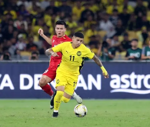 ajckjz malaysia nhap tich trai phep cau thu nhap tich 17635623385831370686394