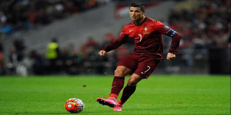 cau thu ronaldo ket hop voi nohu