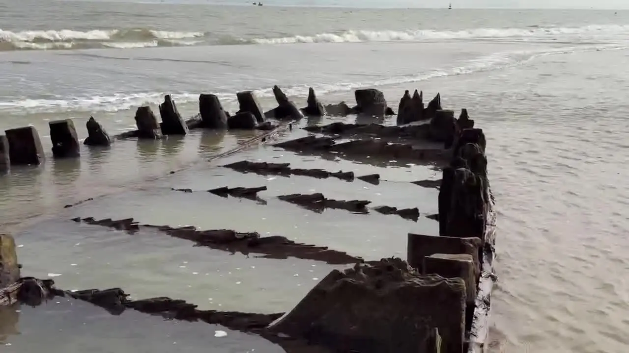 csozdy phat lo xac tau co tren o bien hoi an 1762586955