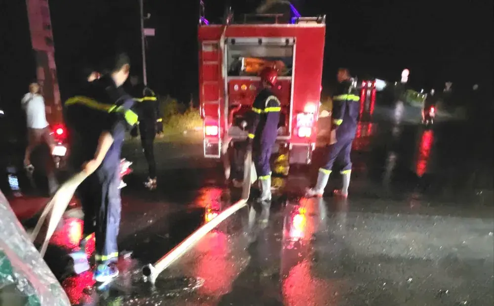 cz4ziy dien trung the chay dong thap 1 7665 2455.jpg