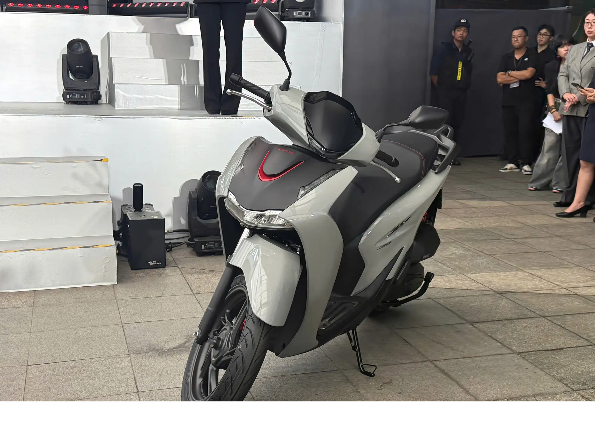 d40aut picture1 1762265938486555004686 1762267377617 17622673791671341257704