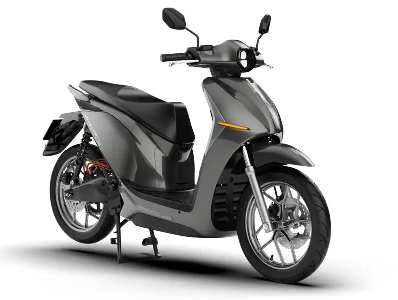 dm8omd xe may dien dat bike quantum s1 trang bi vuot mat sh160i di toi 285 kmlan sacjpg 1757304135867